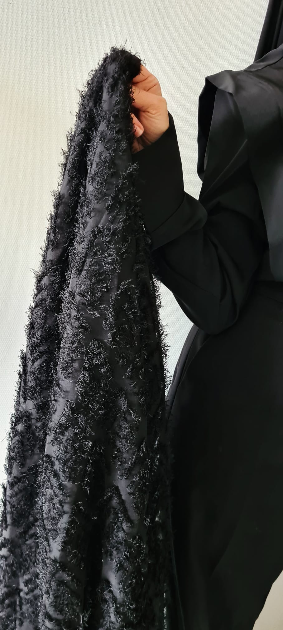 Cape Abaya Black Swan